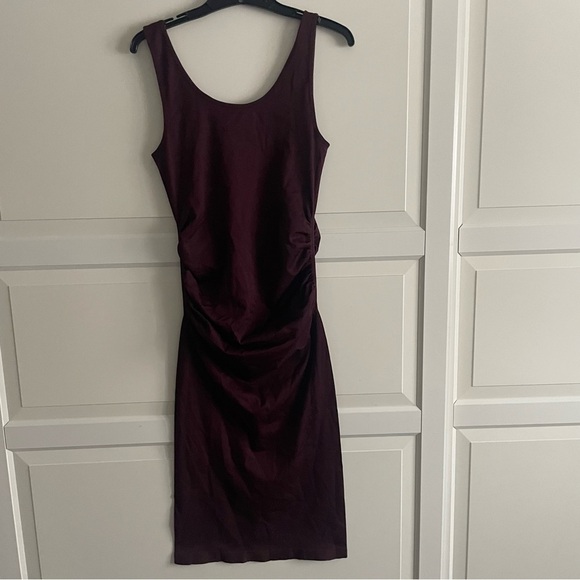 New! Mindd Burgundy Knit Sleeveless Ruched Midi Dress 20140 - Picture 4 of 9